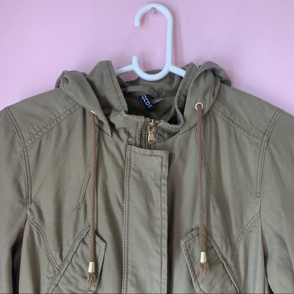 H&M light weight jacket - Picture 5 of 6